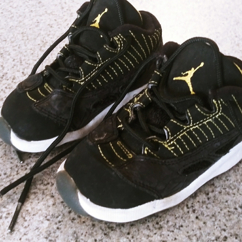 Baby Nike Air Jordan: Z size 6c